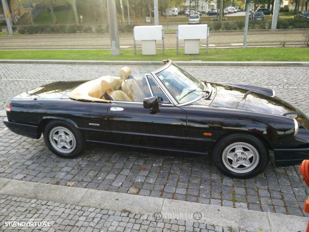 Alfa Romeo Spider - 4
