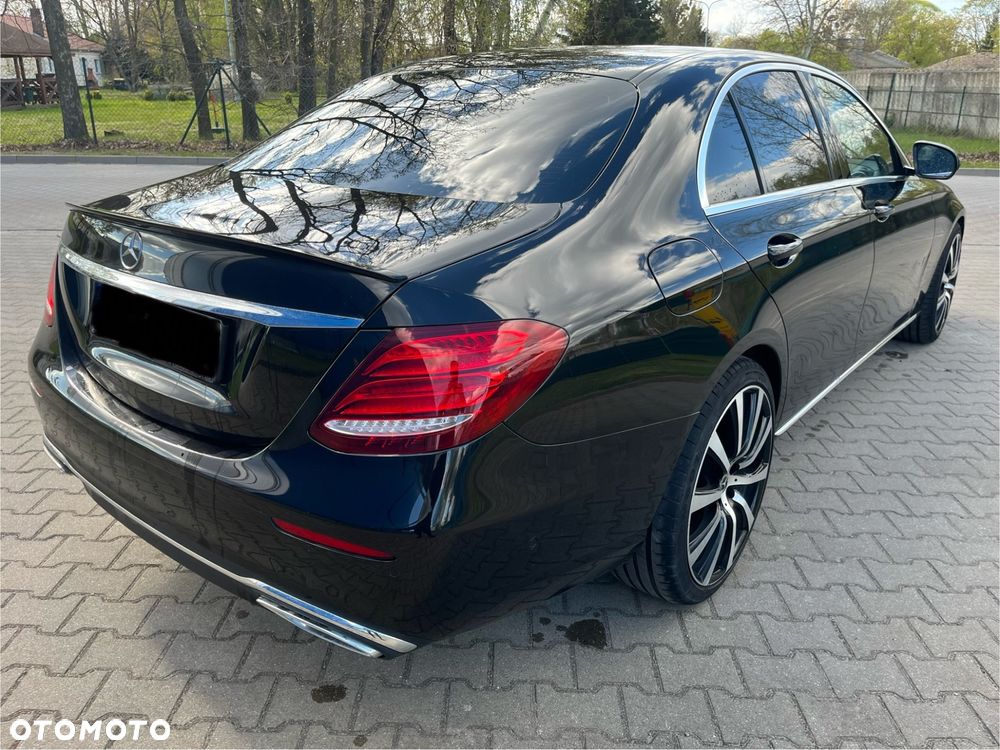 Mercedes-Benz Klasa E 220 d 9G-TRONIC Avantgarde - 8