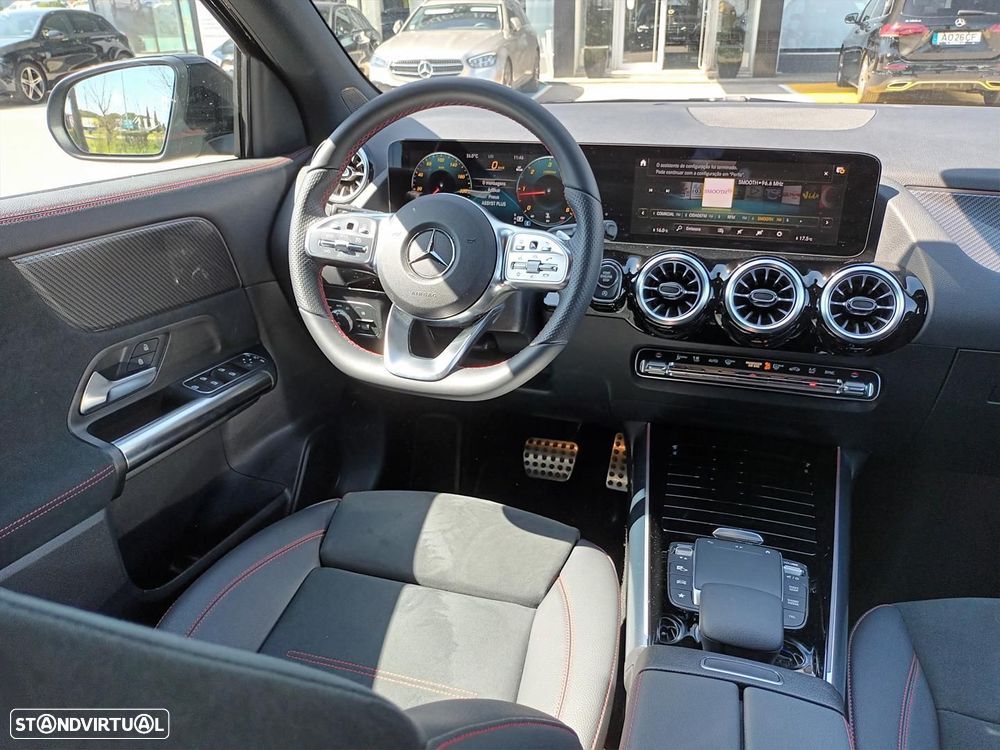 Mercedes-Benz GLA 180 d AMG Line - 14