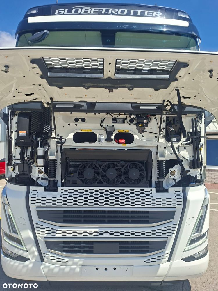 Volvo FH 460 GLOBETROTTER XL I-SAVE + ADR - 7