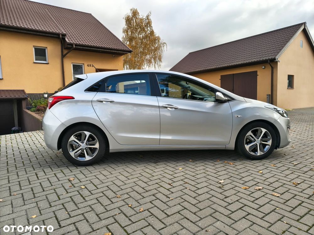 Hyundai i30 blue 1.6 GDI YES Silver - 8