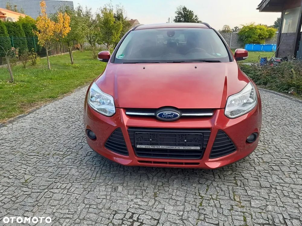 Ford Focus 1.0 EcoBoost STart-Stopp-System TITANIUM - 2