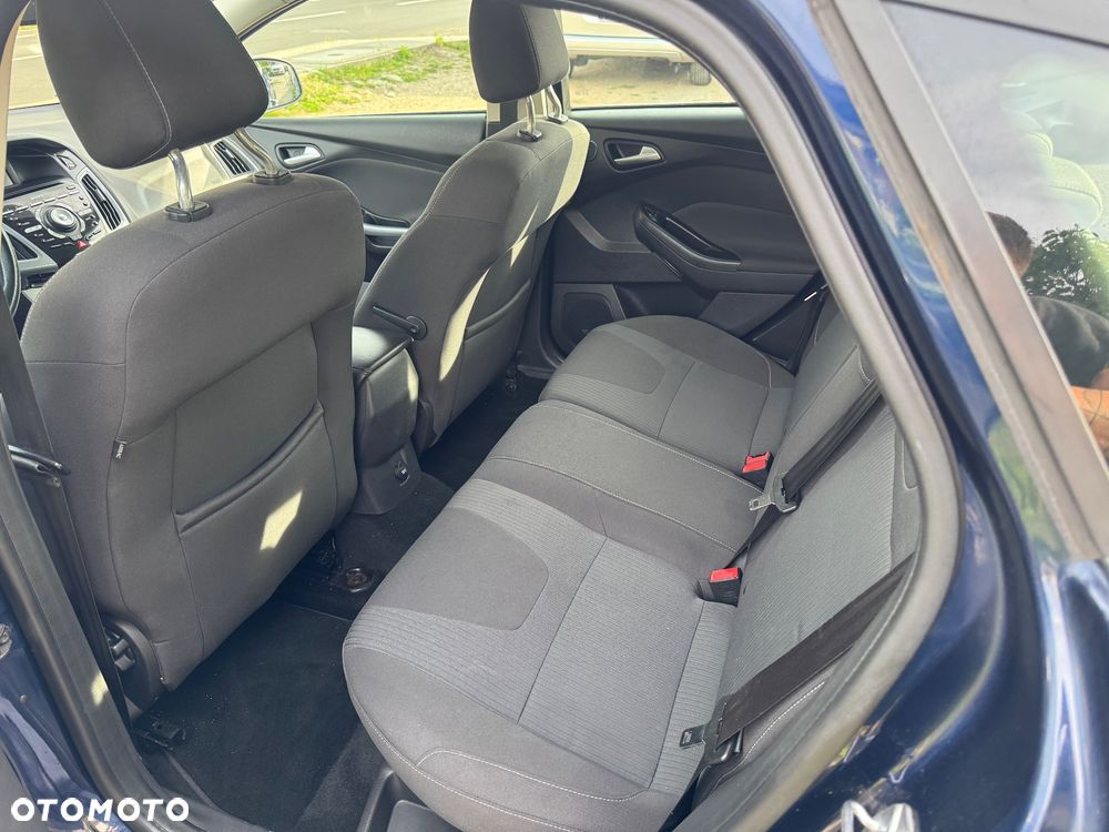 Ford Focus 1.6 TDCi DPF Titanium - 11