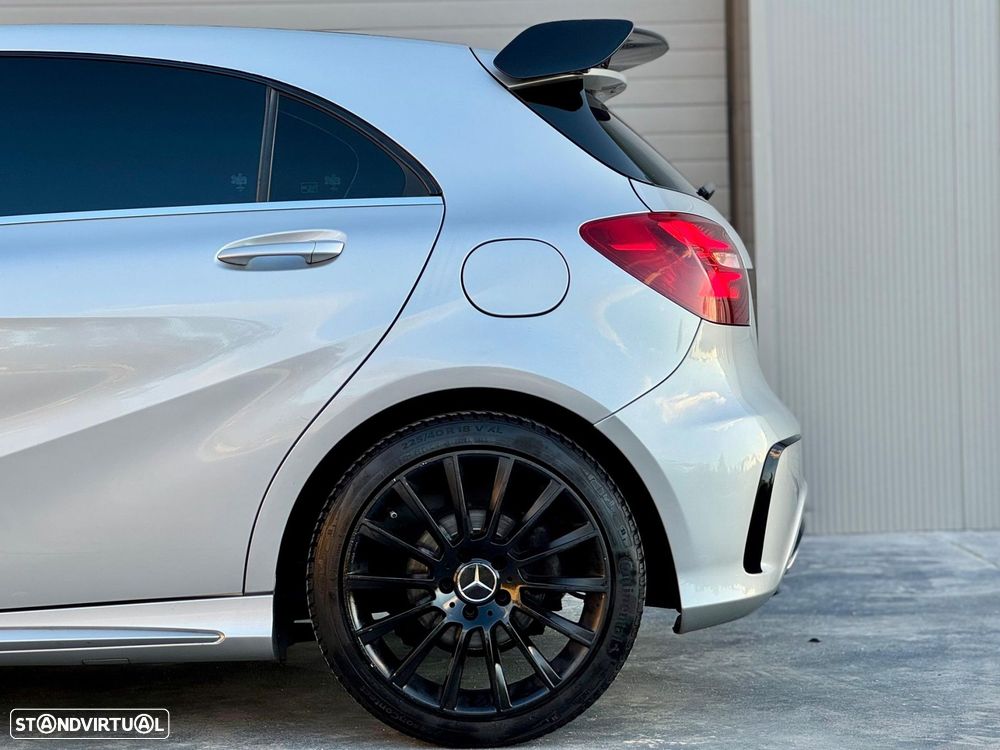 Mercedes-Benz A 180 d AMG Line - 31