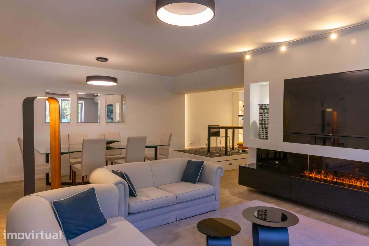 Apartamento de Luxo T2, em condomínio exclusivo, no Estoril - Grande imagem: 2/21