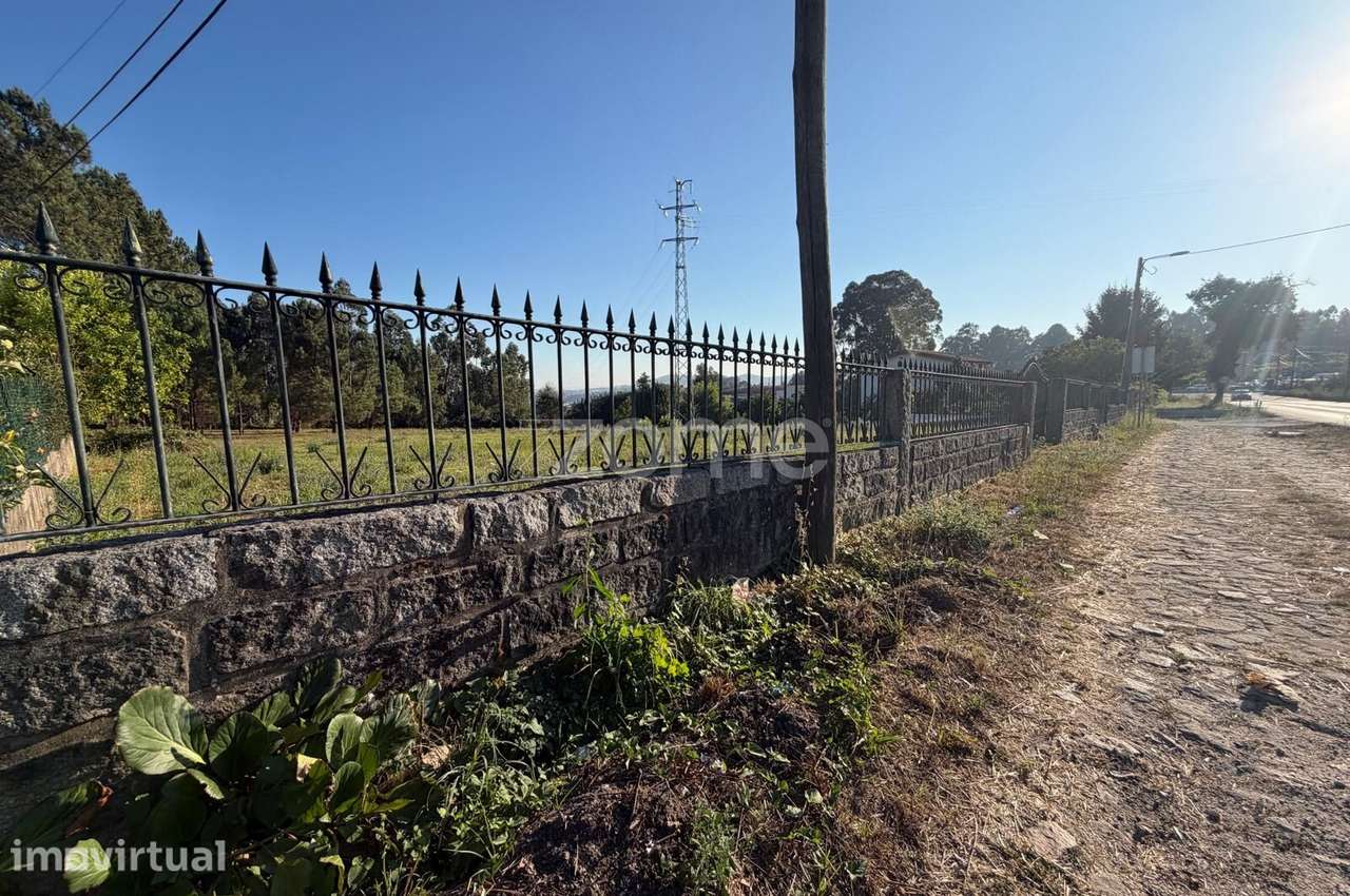 Terreno urbano com 3.404 m² em Gavião, Vila Nova de Famalicão - Grande imagem: 4/15