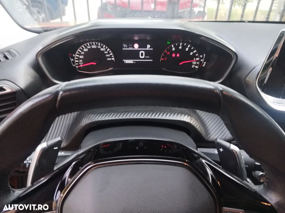 Peugeot 2008 1.2 PureTech EAT8 STT Active Pack - 11