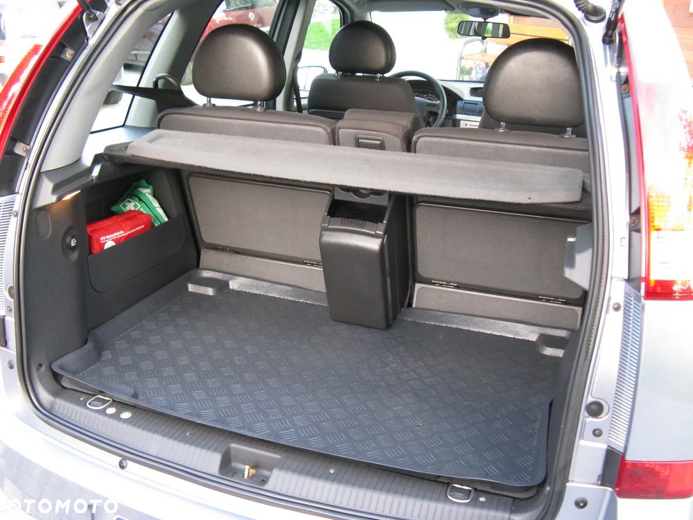 Opel Meriva 1.4 Cosmo - 32