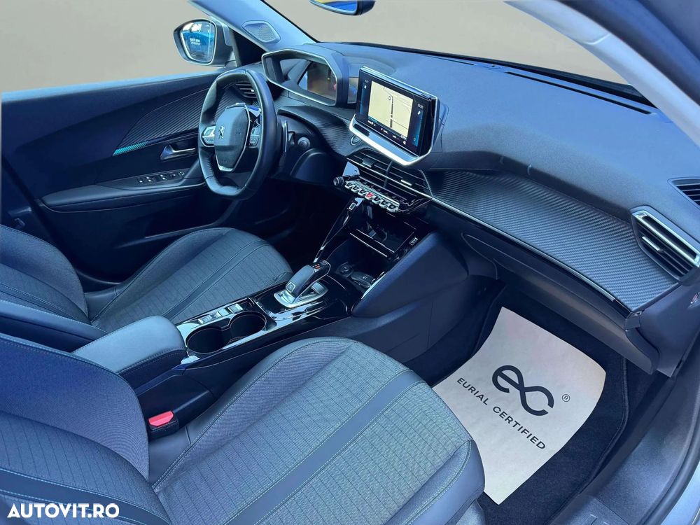 Peugeot 2008 1.5 BlueHDI STT EAT8 Allure - 11