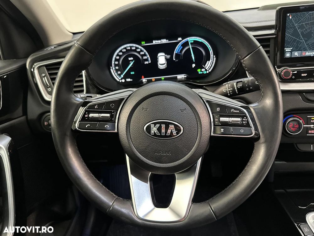 Kia XCeed - 15