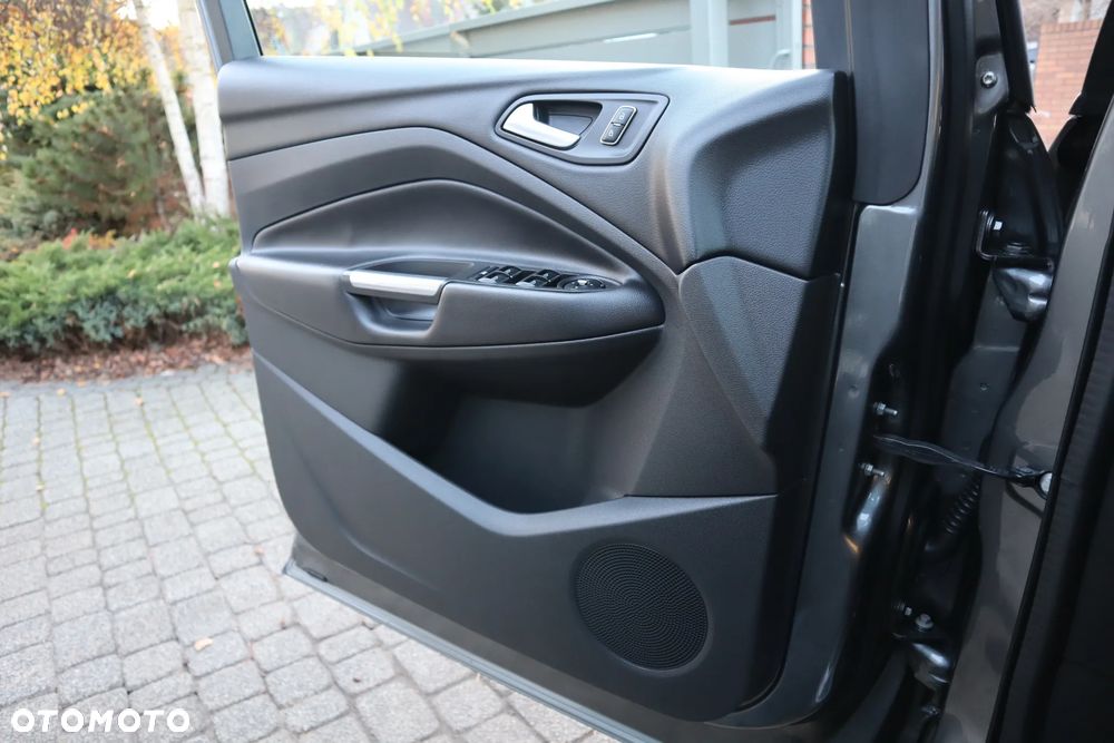 Ford Kuga 2.0 TDCi 4WD Titanium - 22