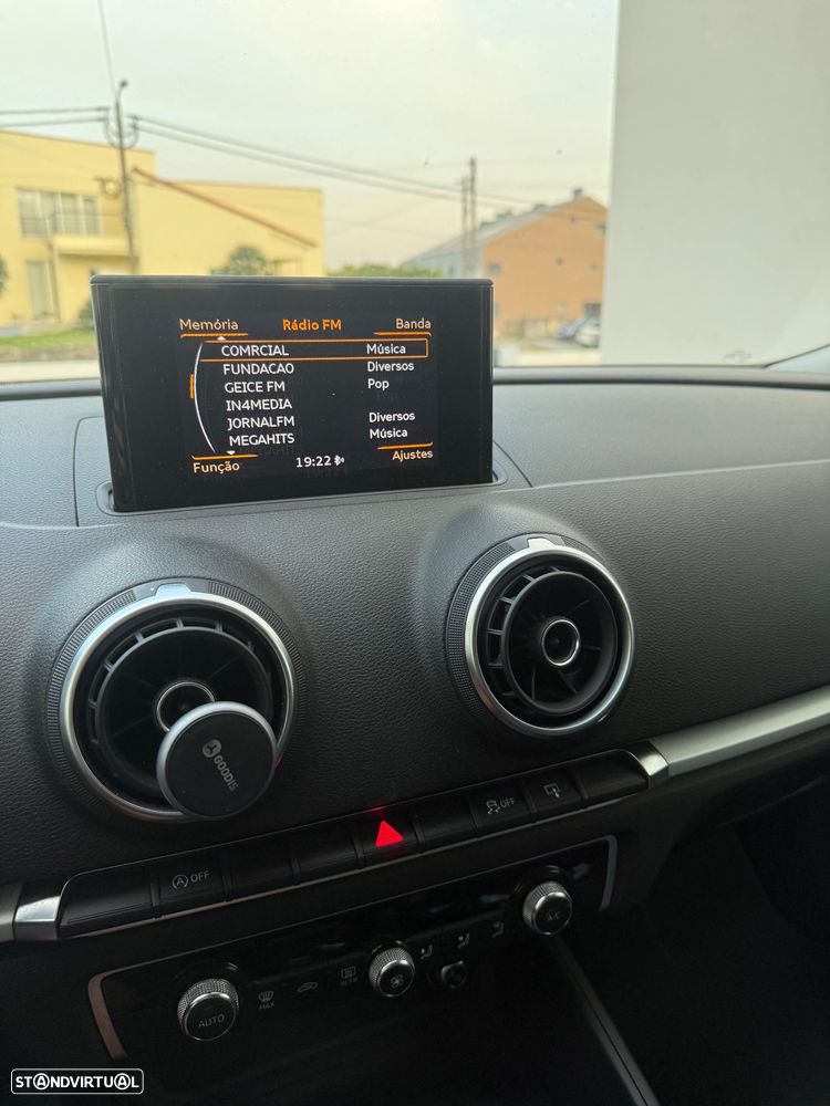 Audi A3 Sportback 1.6 TDI Attraction - 6