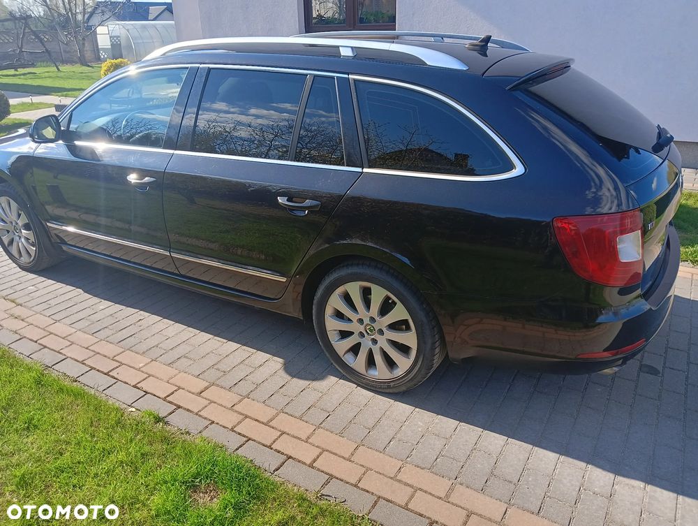 Skoda Superb 2.0 TDI DSG Elegance - 6