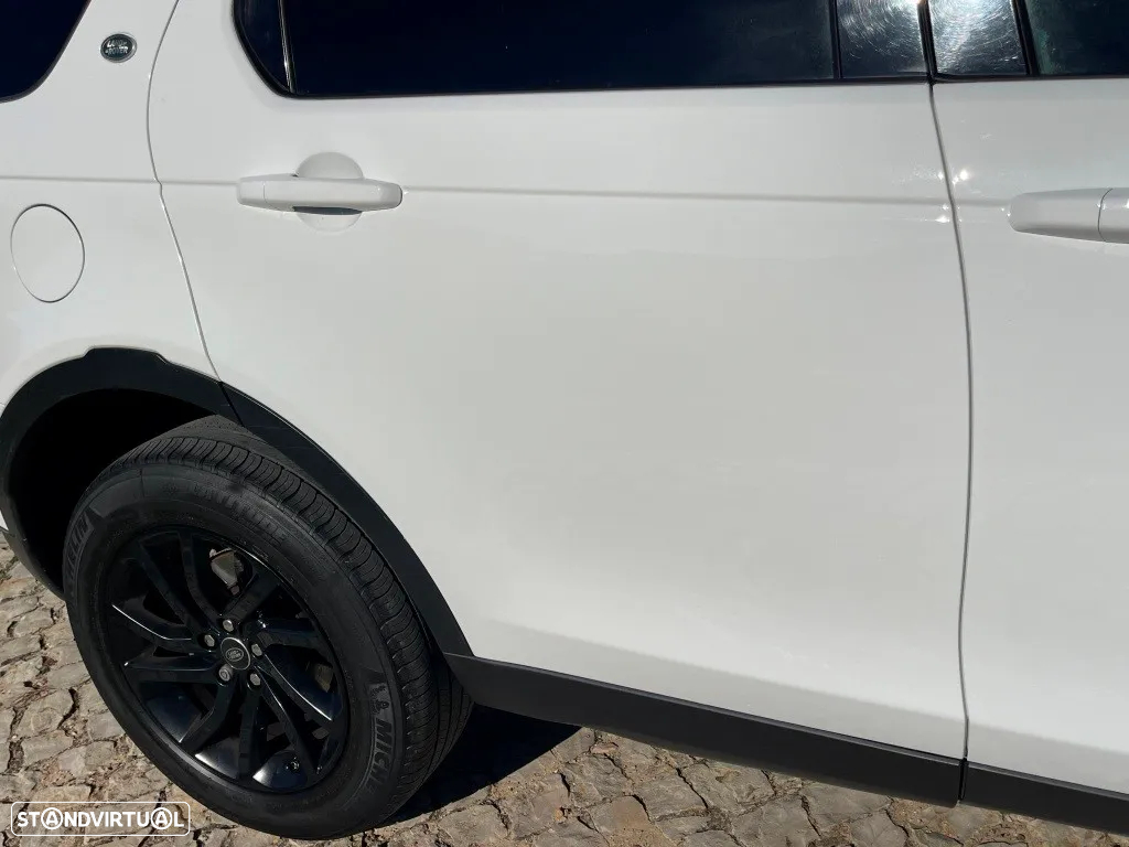 Land Rover Discovery Sport 2.0 TD4 HSE Luxury - 19