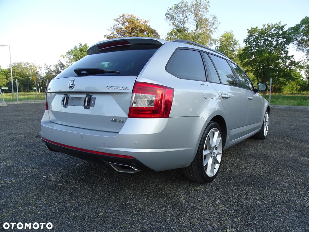 Skoda Octavia 2.0 TDI RS - 11