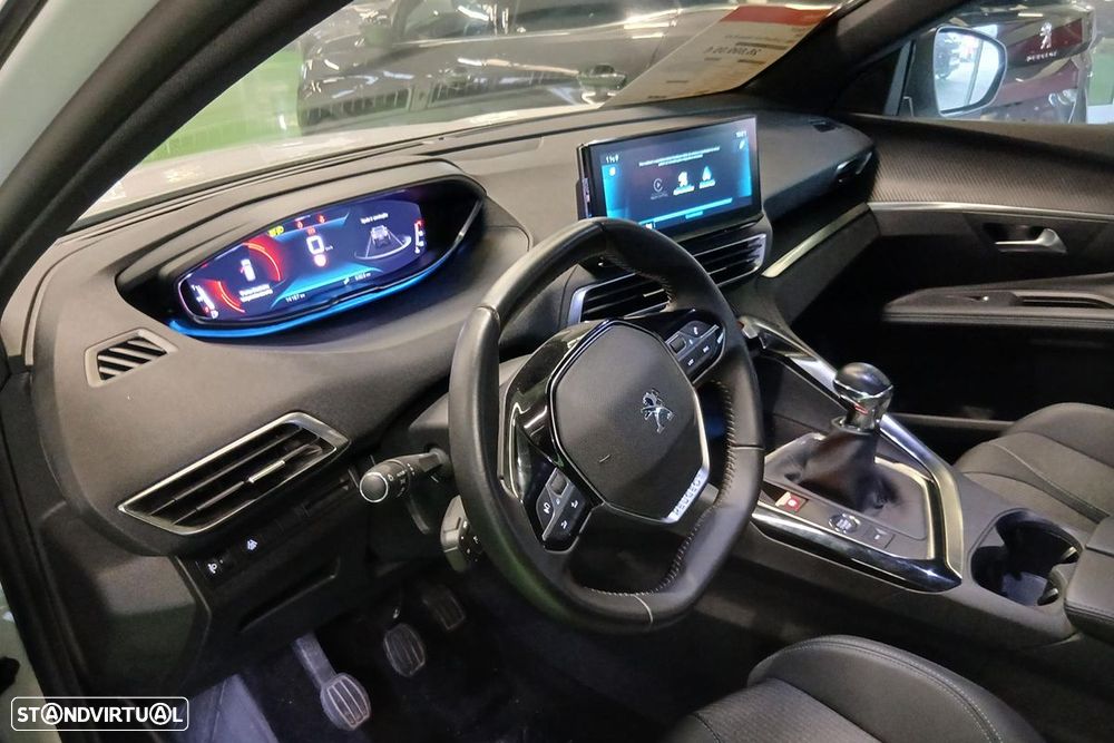 Peugeot 3008 1.2 PureTech Allure Pack - 6