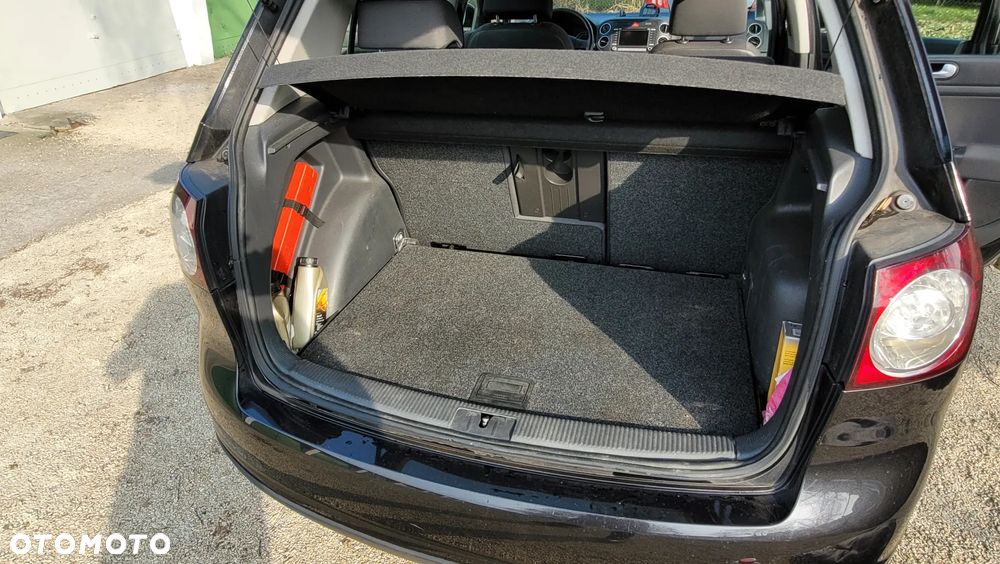 Volkswagen Golf Plus 1.6 FSI Comfortline - 19