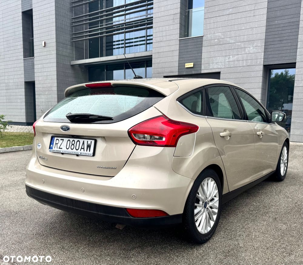 Ford Focus - 4