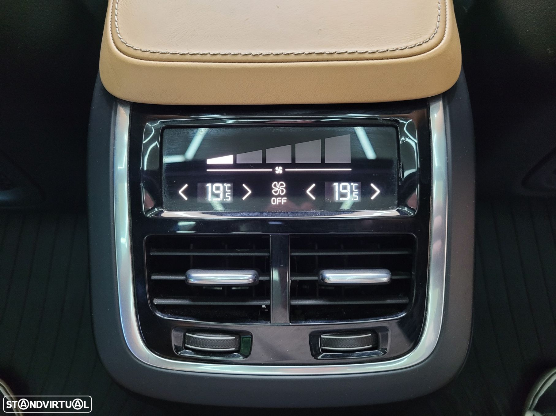 Volvo XC 90 2.0 T8 PHEV Inscription AWD - 45