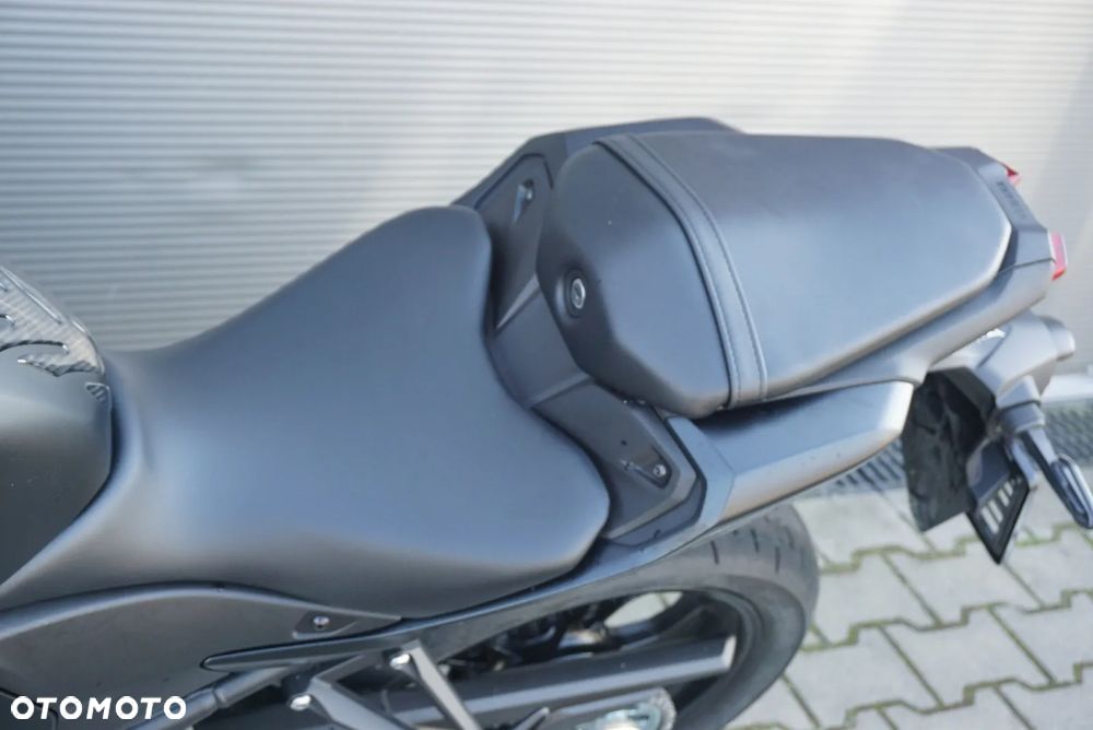 Yamaha MT - 16