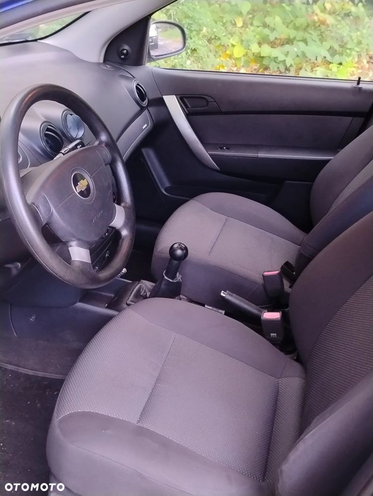 Chevrolet Aveo 1.2 16V Base (air4) - 8