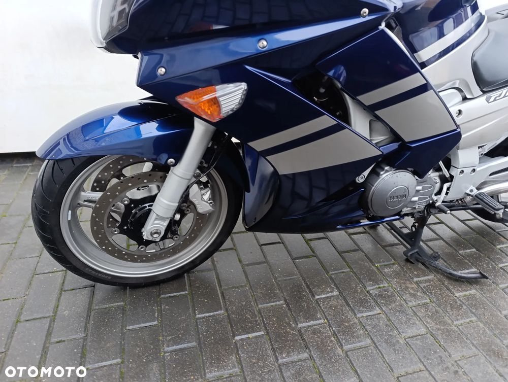 Yamaha FJR - 8