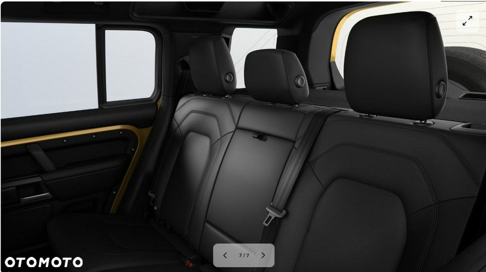 Land Rover Defender - 16