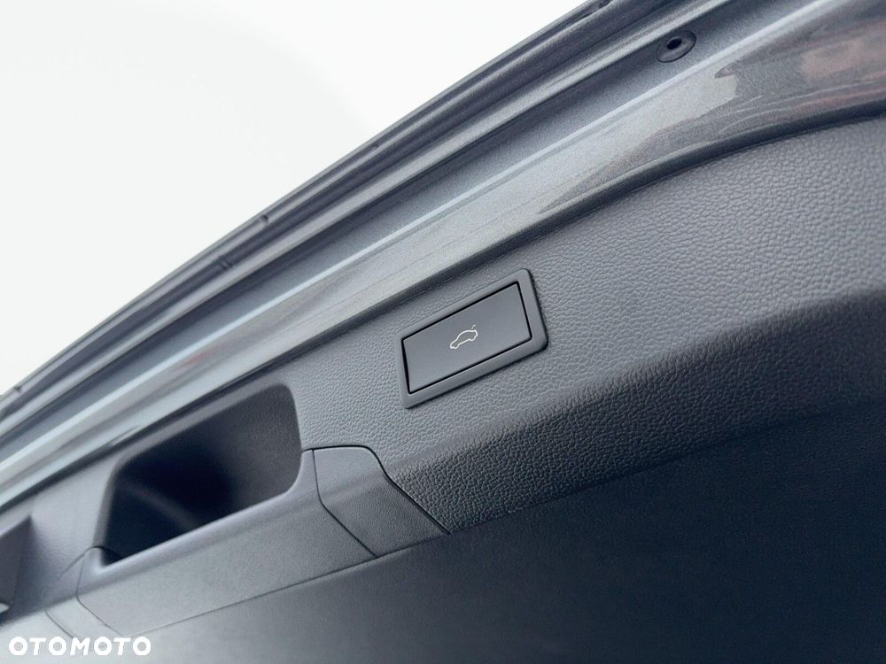 Volkswagen Passat - 16