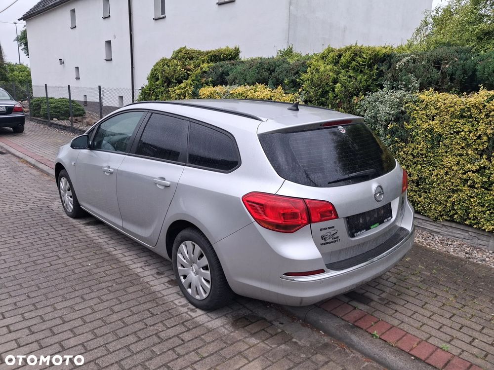 Opel Astra - 4