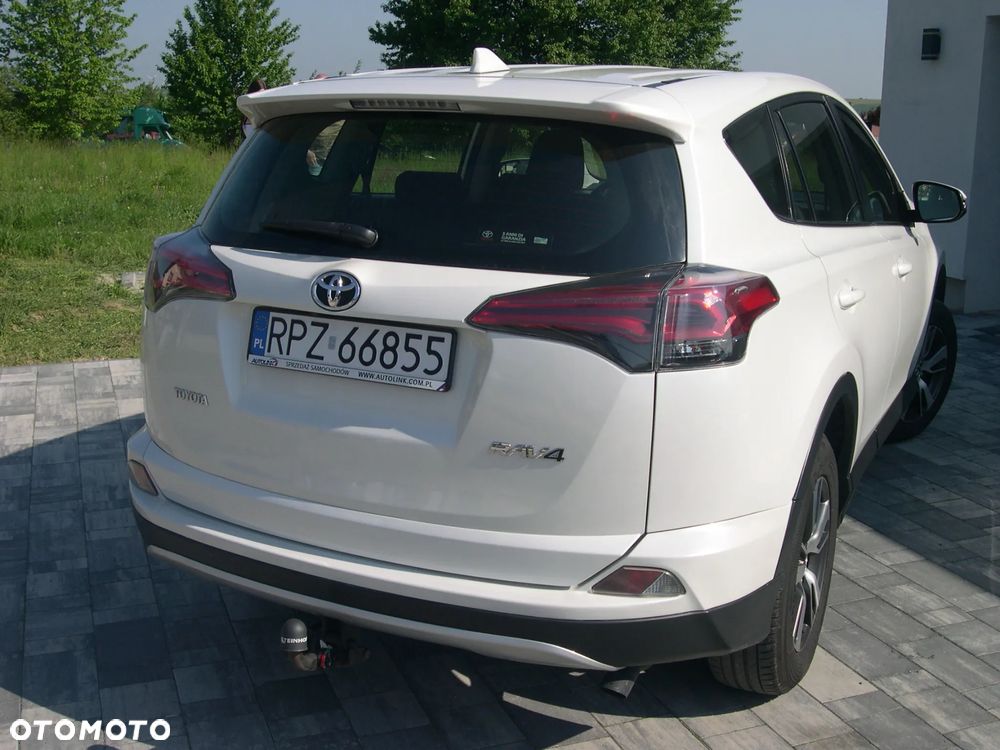 Toyota RAV4 2.0 D-4D 4x2 Start-Stop - 4