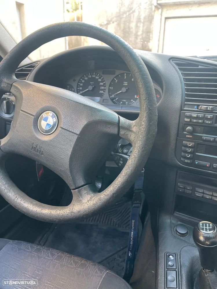 BMW 318 tds Touring - 3