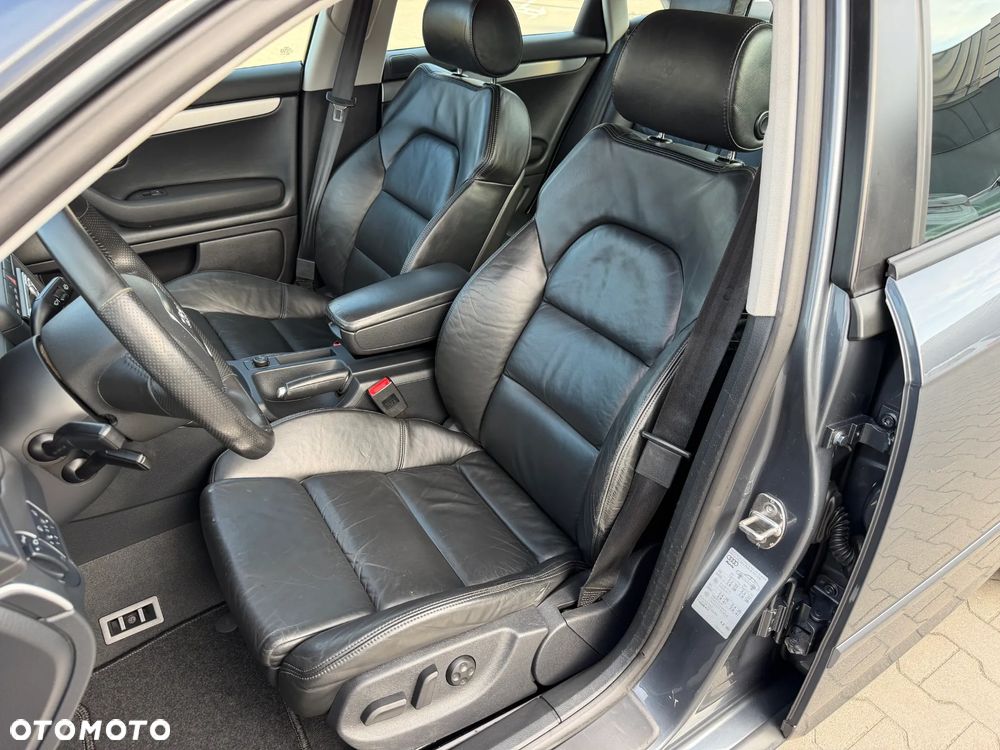 Audi A4 Limousine 1.8 T quattro - 27