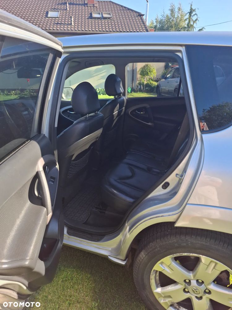 Toyota RAV4 2.2 D-4D X - 7