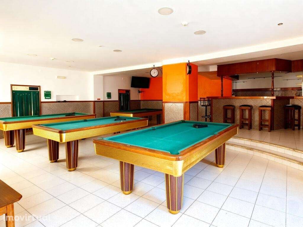 Loja / Estabelecimento Comercial T1 em São Gonçalo De Lagos de 125,00 - Grande imagem: 4/30