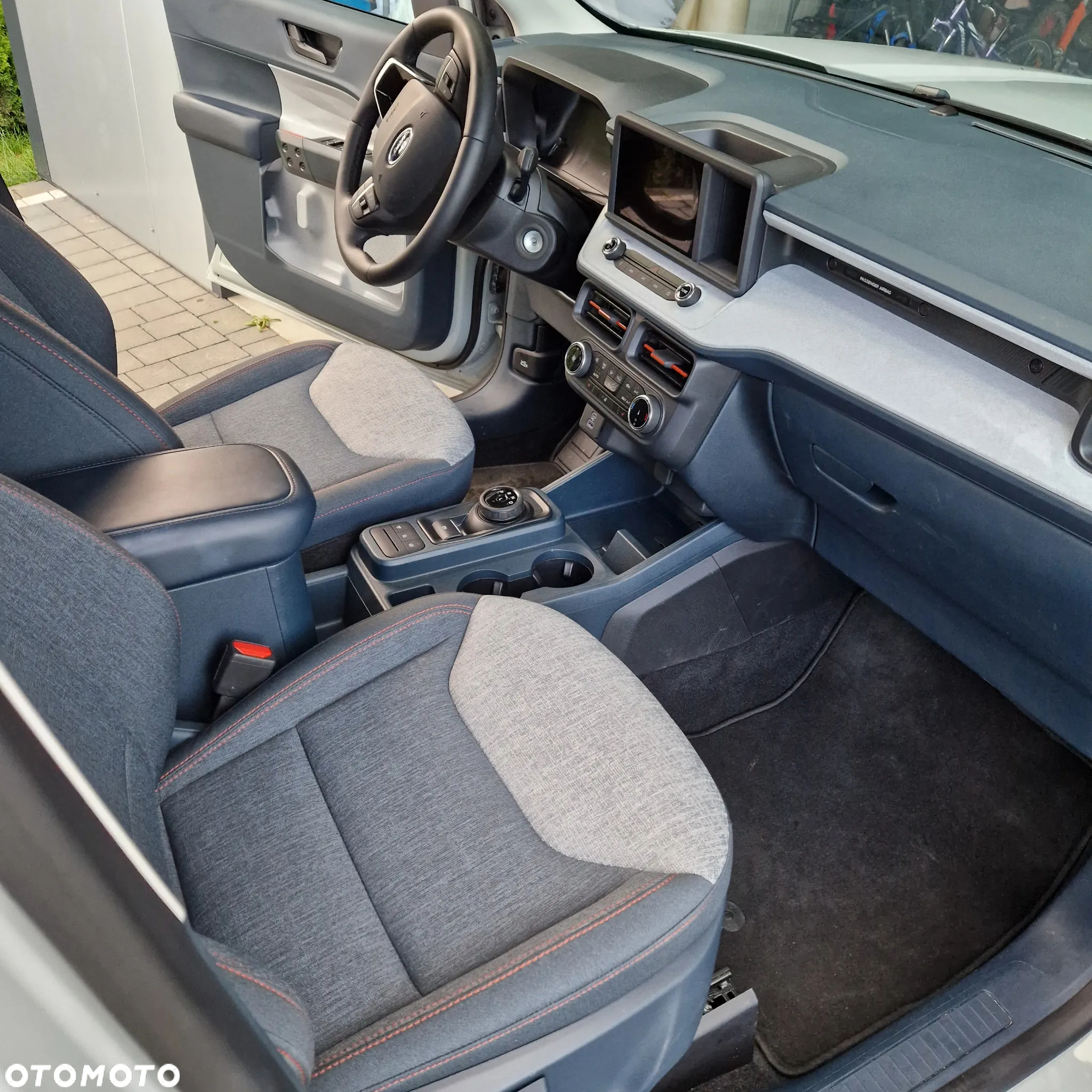 Ford Maverick - 12