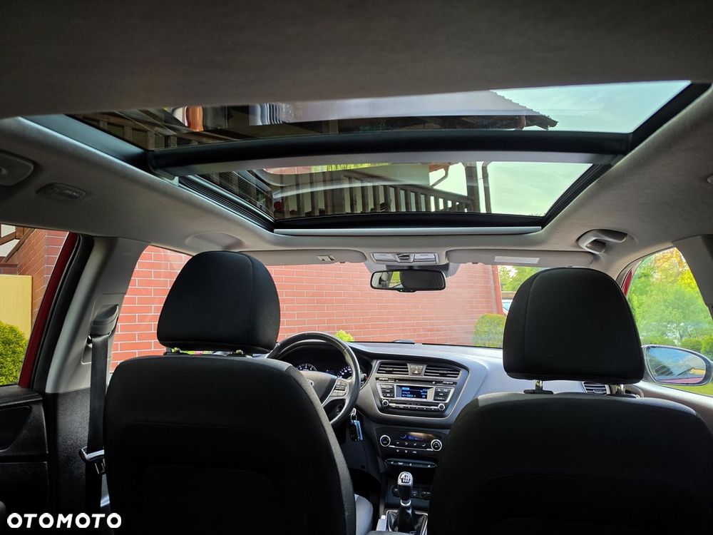 Hyundai i20 1.4 Intro Edition - 27
