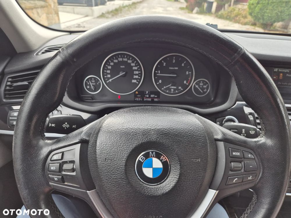 BMW X3 xDrive20d - 8