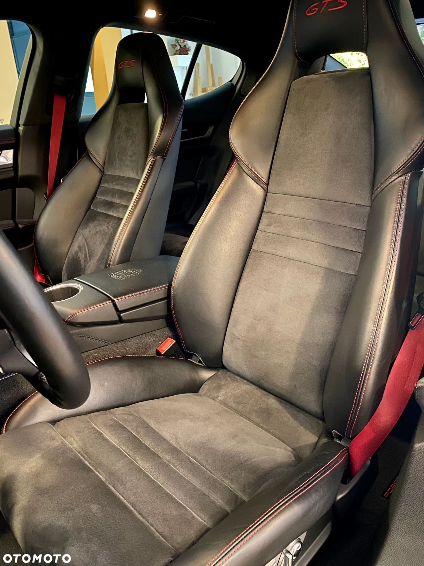Porsche Panamera GTS PDK - 15