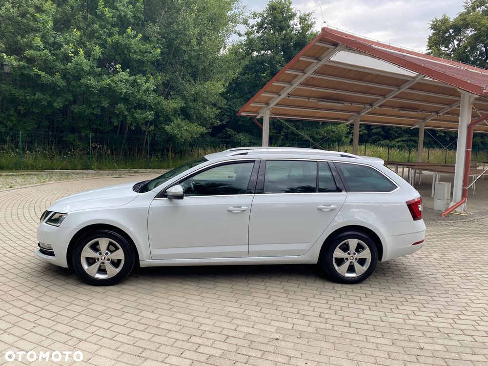 Skoda Octavia Combi 1.6 TDI DSG Premium Edition - 35