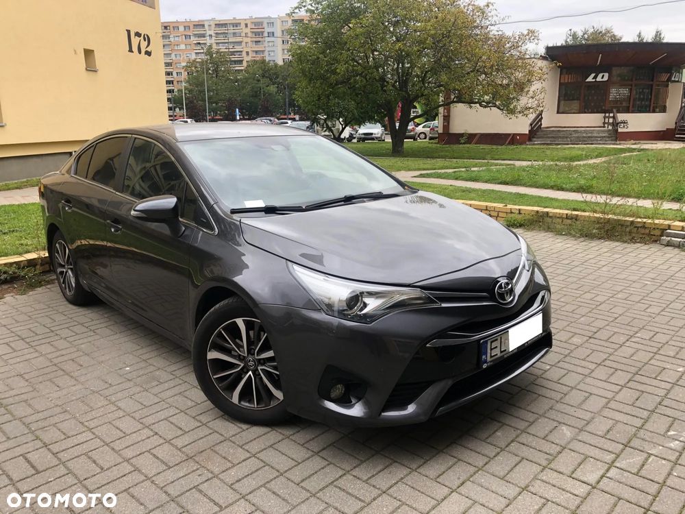 Toyota Avensis 1.8 Premium - 3