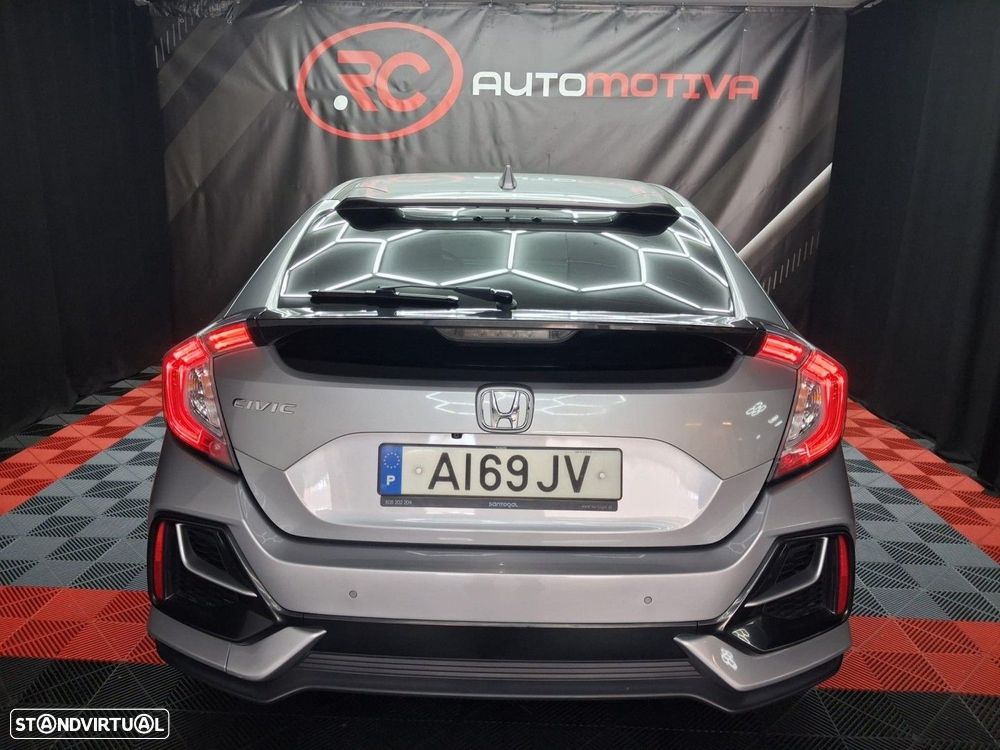 Honda Civic 1.0 i-VTEC Elegance CVT - 6