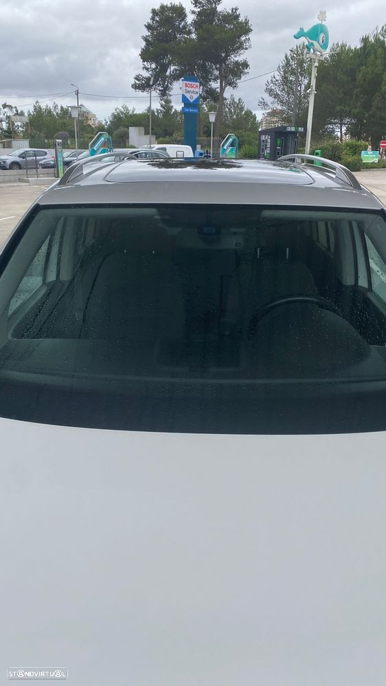 VW Touran 2.0 TDI Blue.Highline 7L - 17