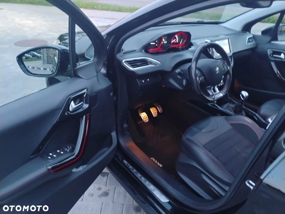 Peugeot 2008 BlueHDi FAP 120 STOP & START GT-Line Edition - 7