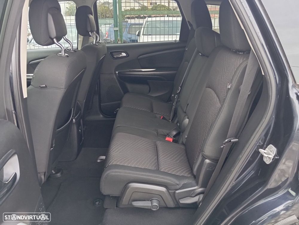 Fiat Freemont 2.0 M-Jet Urban - 15