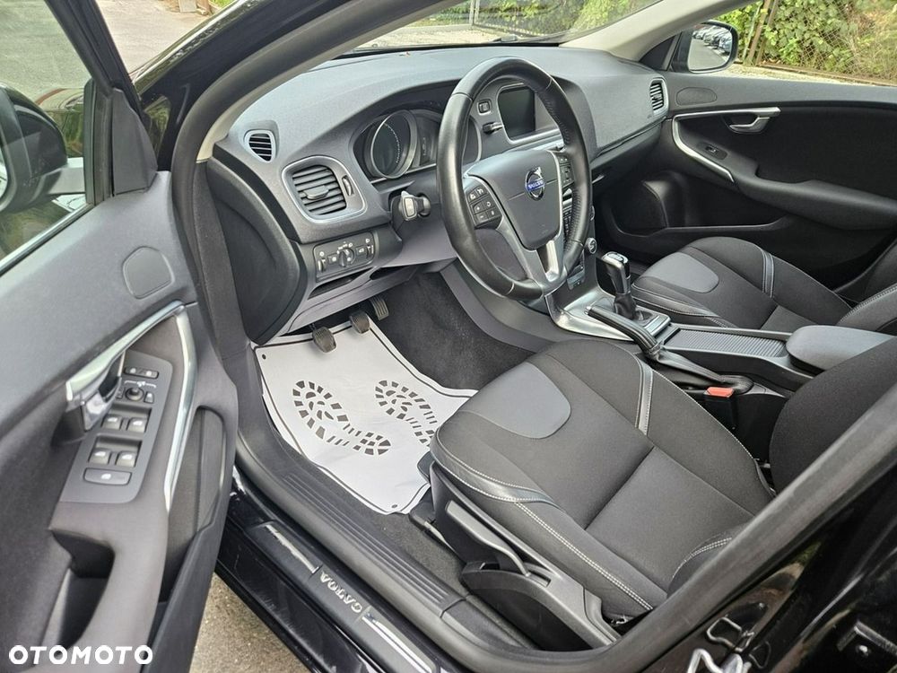 Volvo V40 - 14
