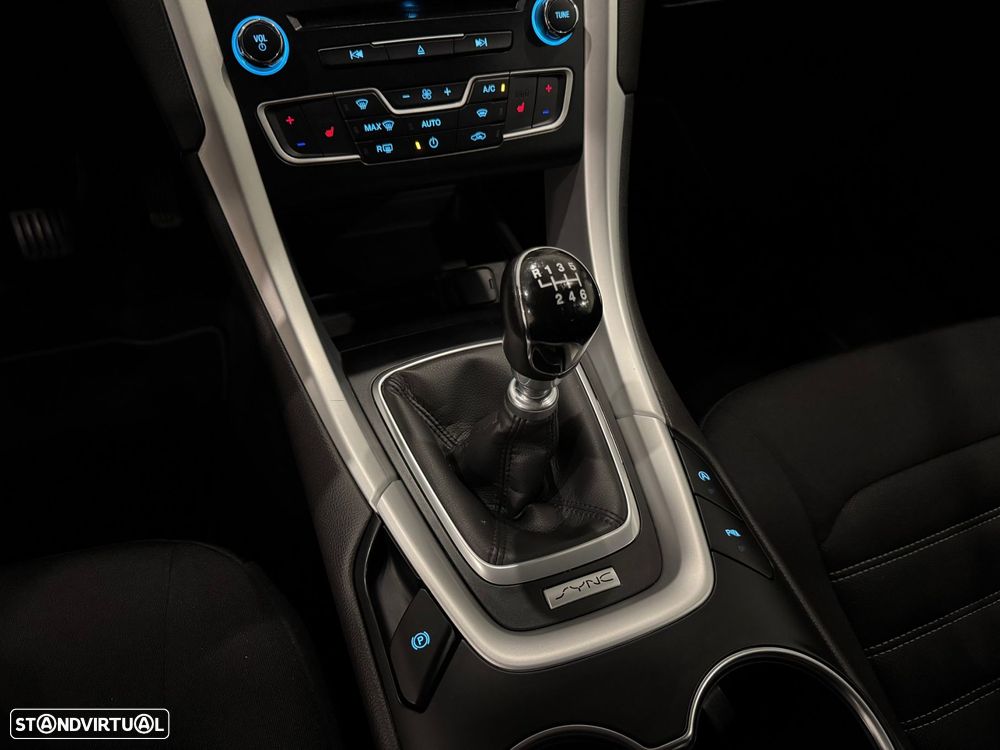 Ford Mondeo SW 1.5 TDCi Titanium - 38