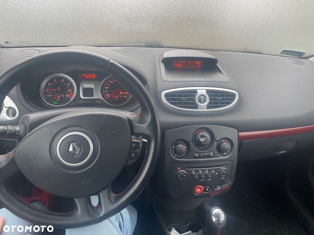 Renault Clio 1.2 16V Rip Curl - 6