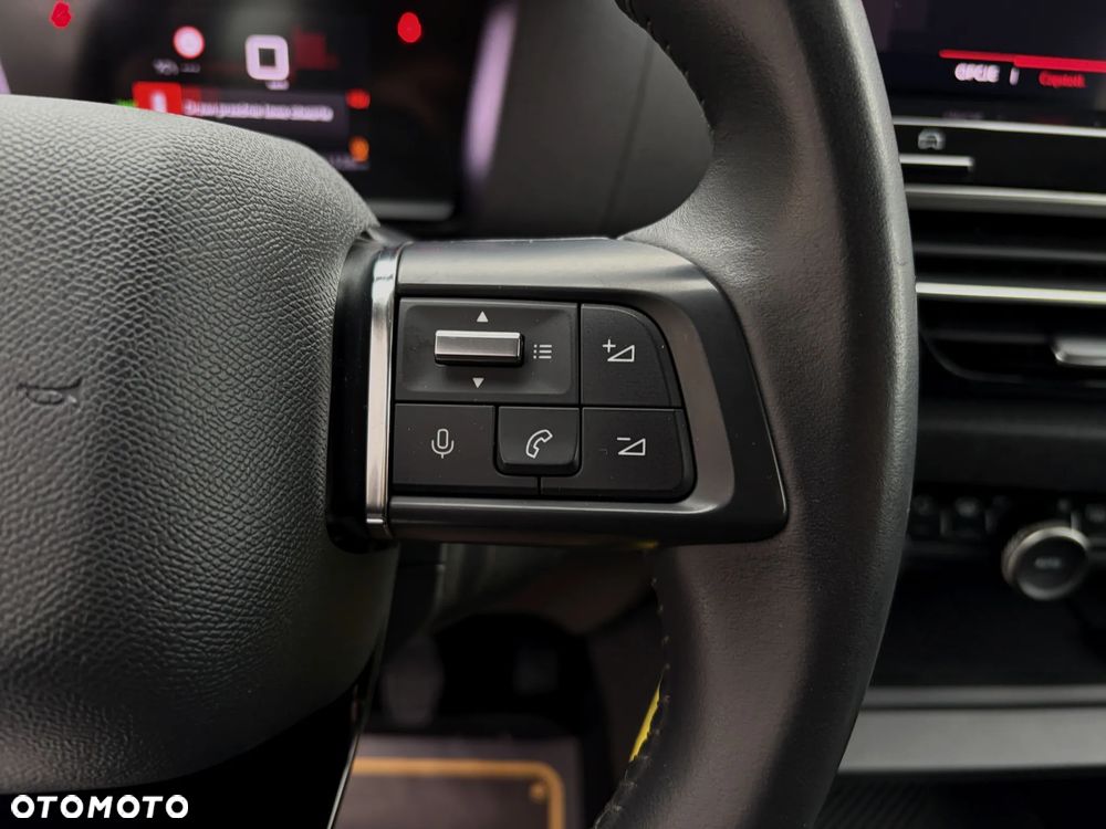 Citroën C4 PureTech 100 Stop&Start FEEL - 24