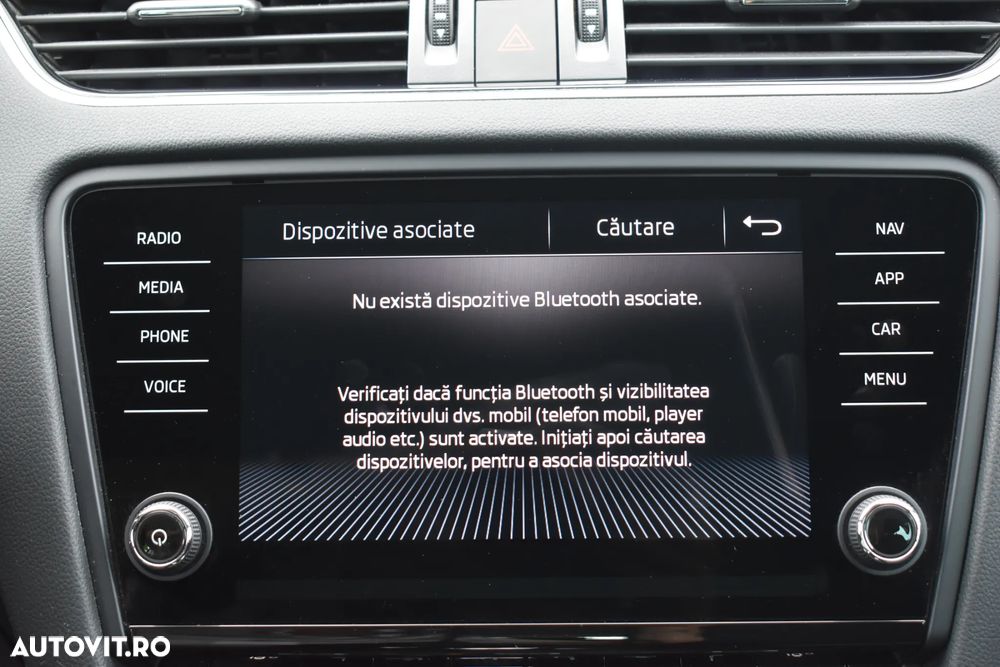 Skoda Octavia 2.0 TDI AMBITION DSG - 24