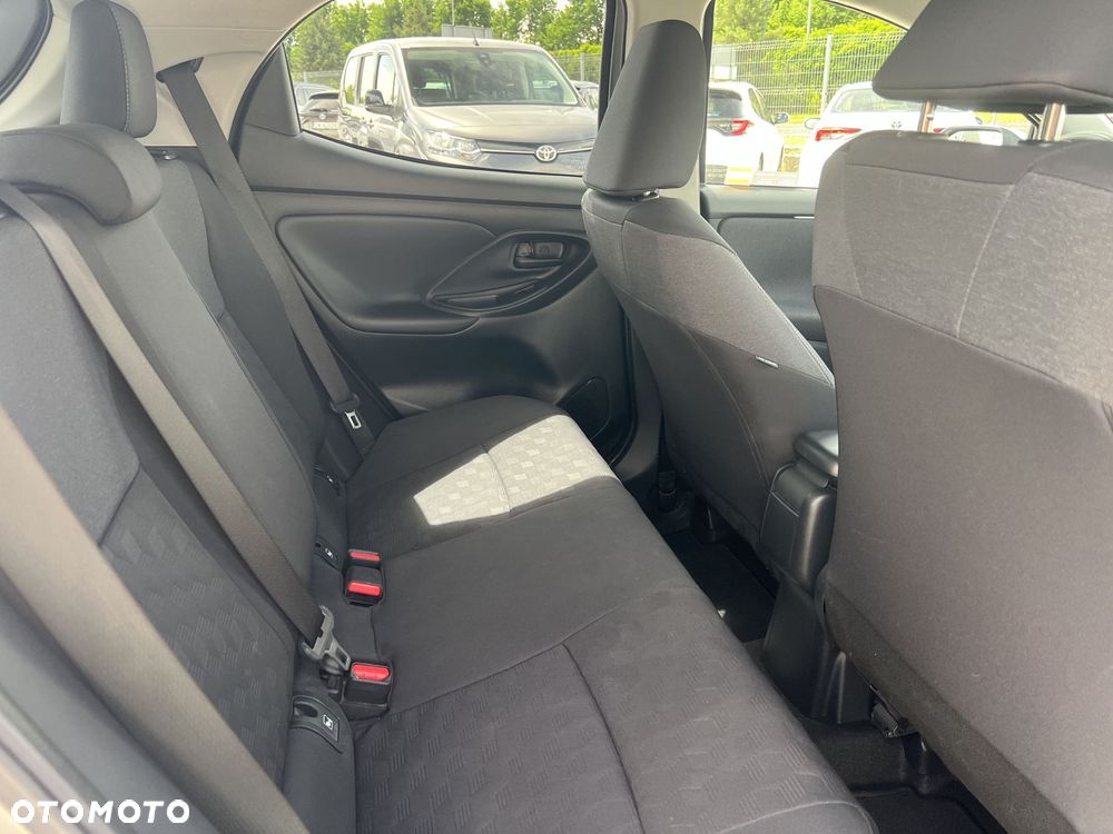 Toyota Yaris Hybrid 1.5 Style - 10
